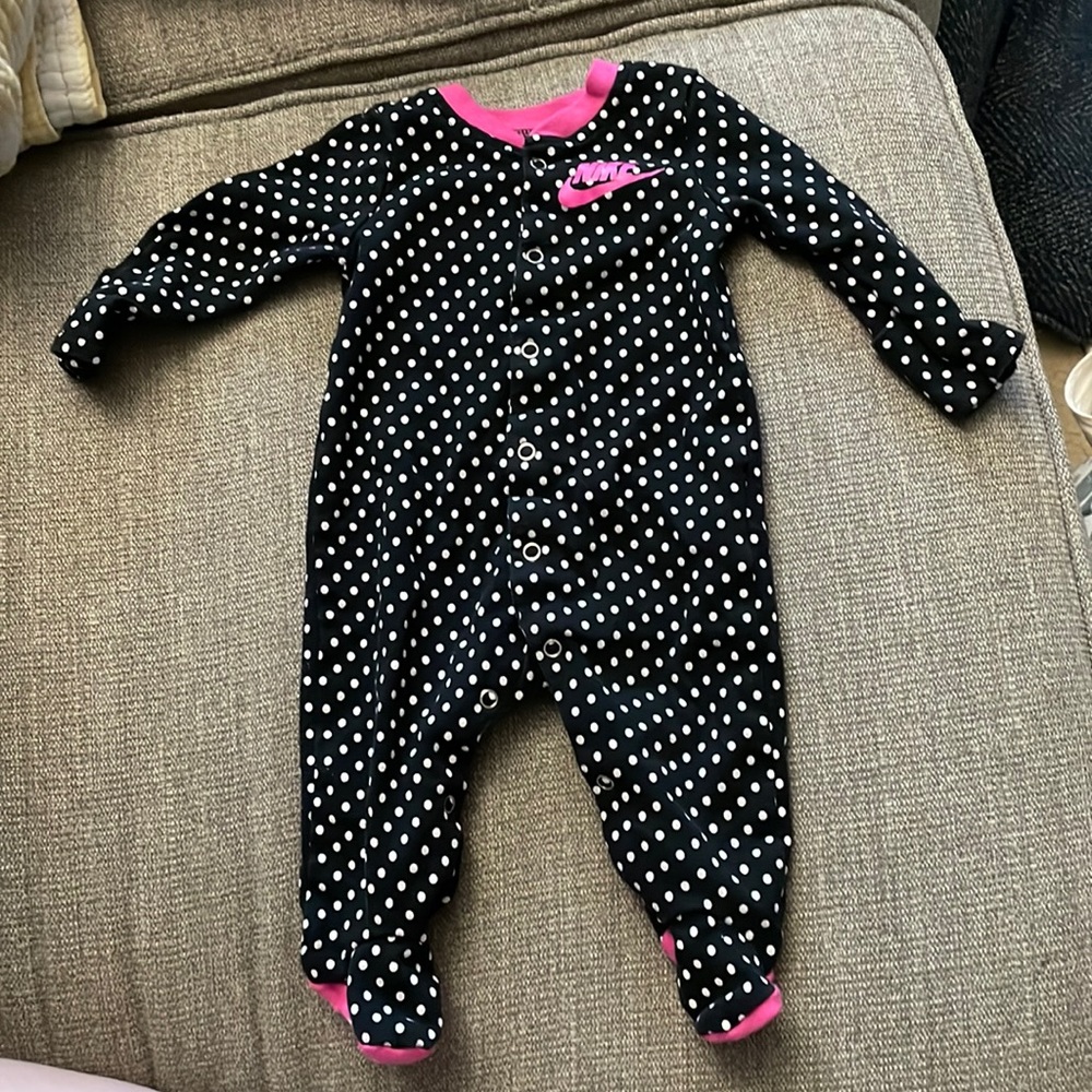 Polka dot Nike sleeper 3 months